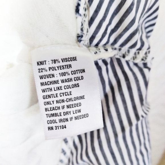 Crown & Ivy Quilted Layered Look Sweatshirt Top - Picture 8 of 8